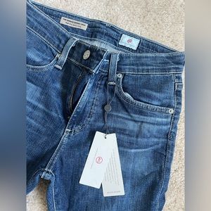 *BRAND NEW* *NEVER WORN* Adriano Goldschmied "The Farrah Skinny Crop" jeans